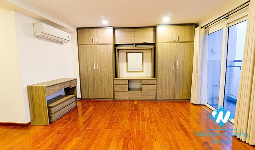 Fully furnished 154m high floor apartment for rent